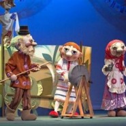 Распродажа билетов в Тюменском театре кукол фотографии