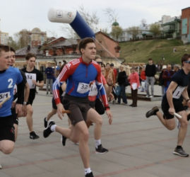 Легкоатлетическая эстафета в День Победы в Тюмени 2026