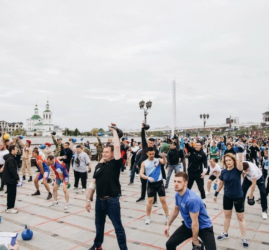 Состязания силы и выносливости на площади 400-летия Тюмени 2026