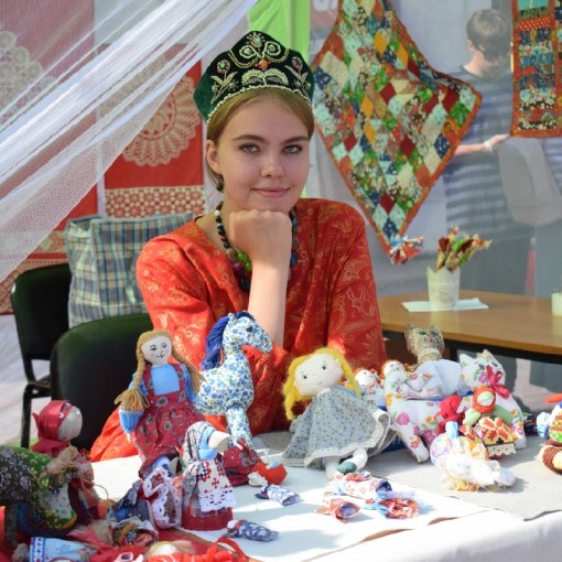 Городской фестиваль &laquo;Пикник книг на площади Солнца&raquo; ко дню Города Тюмень 2023